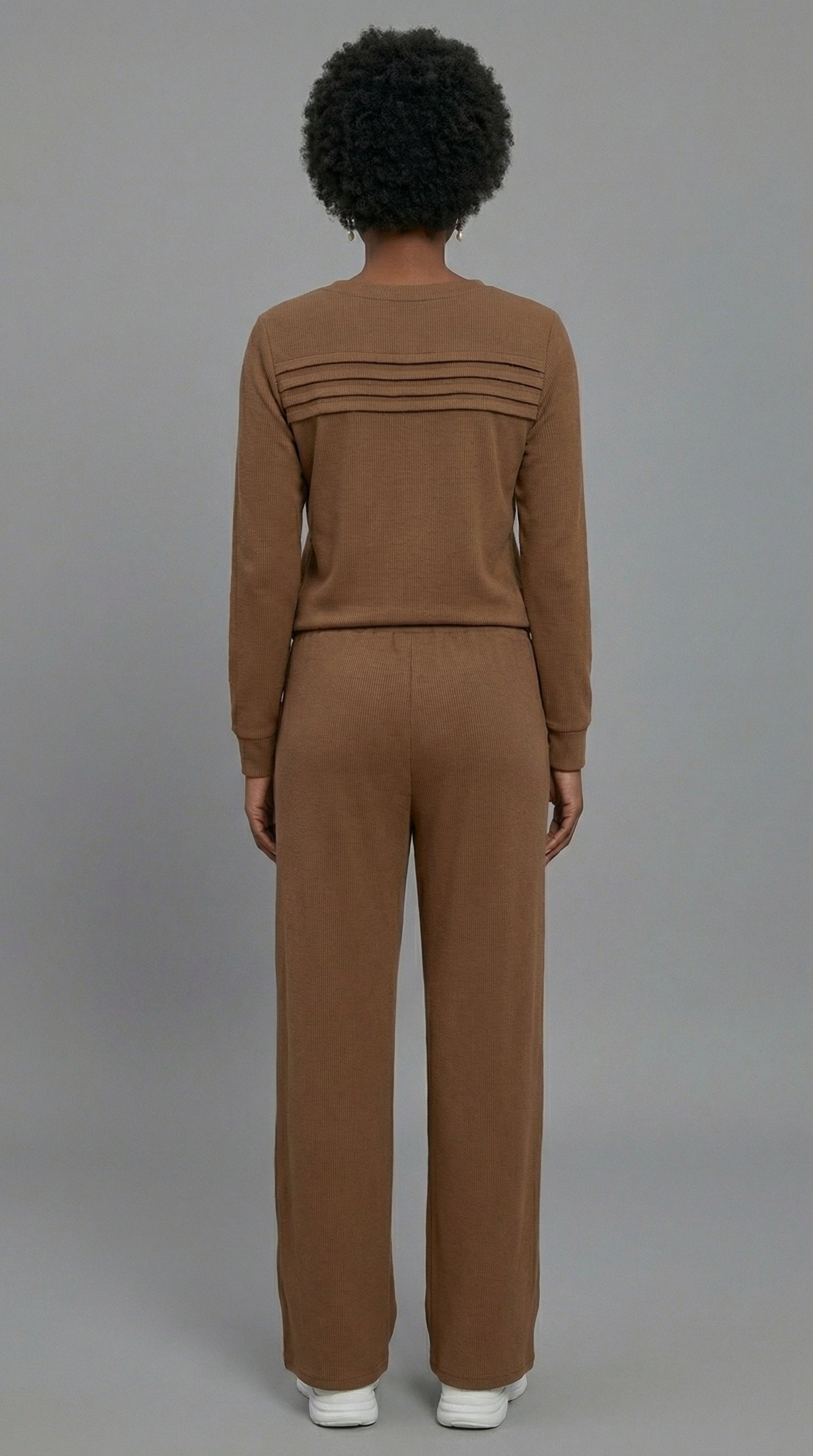 Serene Lounge Set – Soft Top & Drawstring Pants